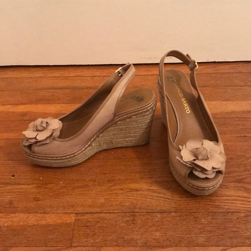 Wedge sandals with peep toe front and sling backs